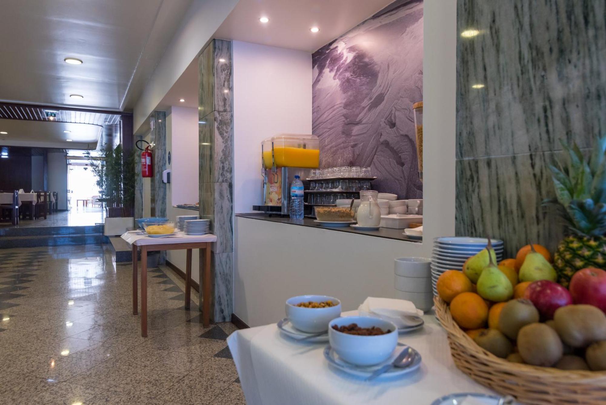 Hotel Costa De Prata 2 & Spa Фигейра да Фош Екстериор снимка