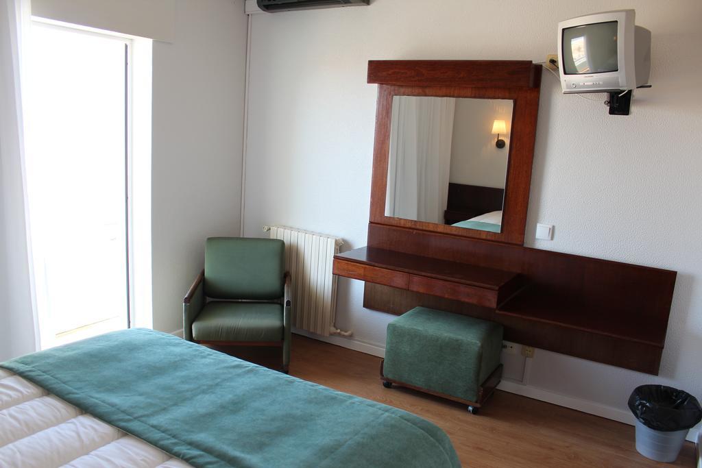 Hotel Costa De Prata 2 & Spa Фигейра да Фош Екстериор снимка